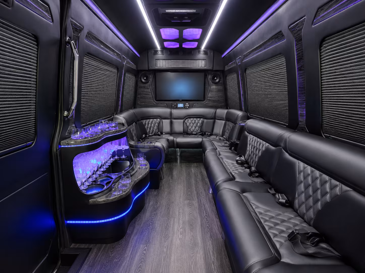 find the perfect transportation for your next airport transfer 5