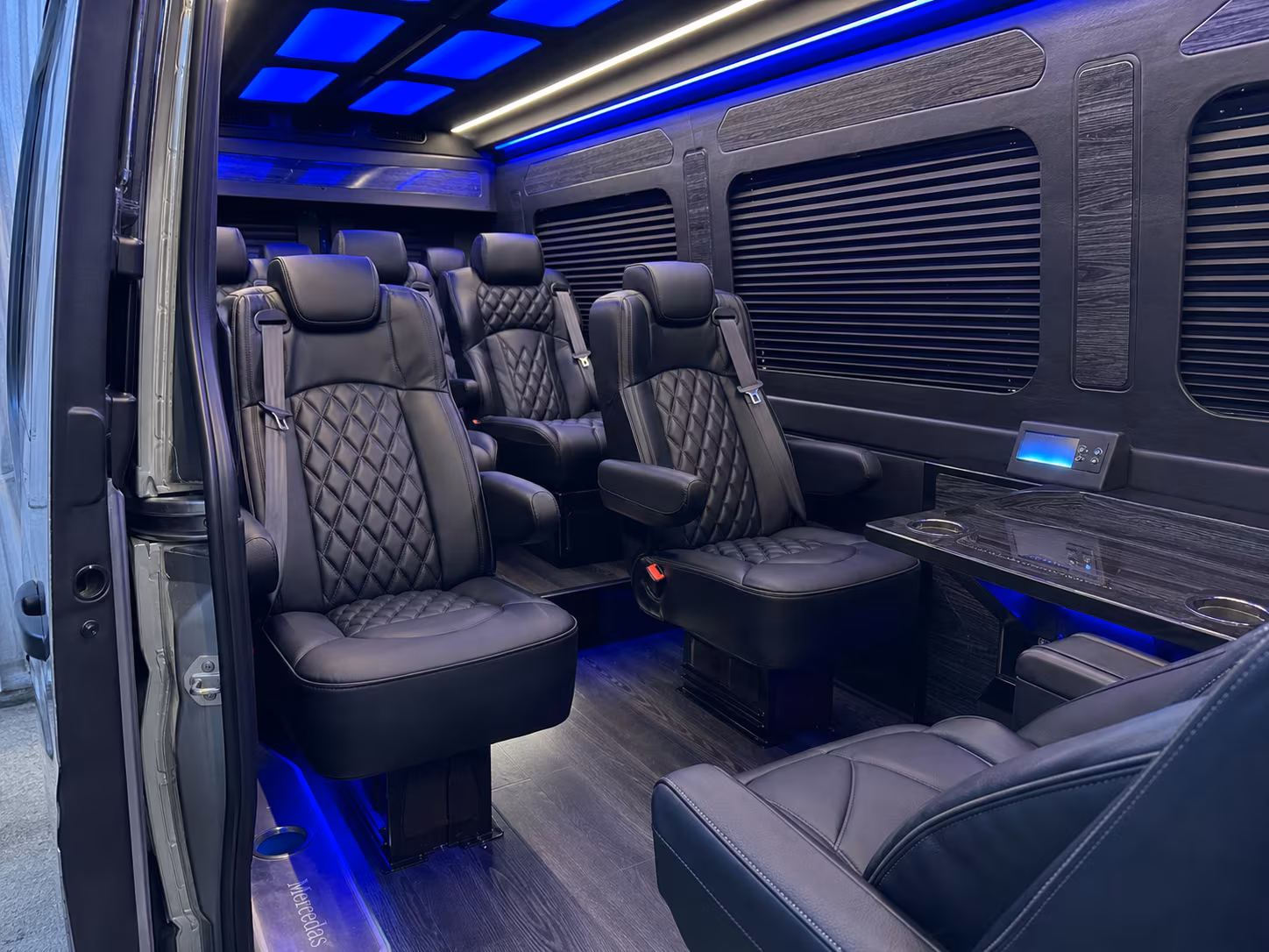 jackson 15 passenger sprinter van interior